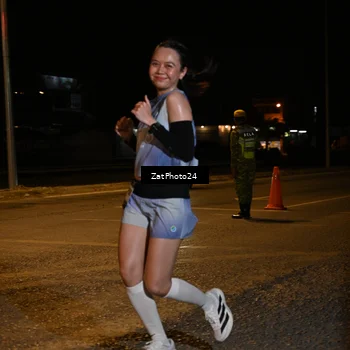 Runner Photo 7673276