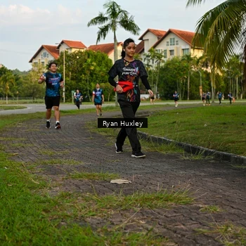 Runner Photo 7673279