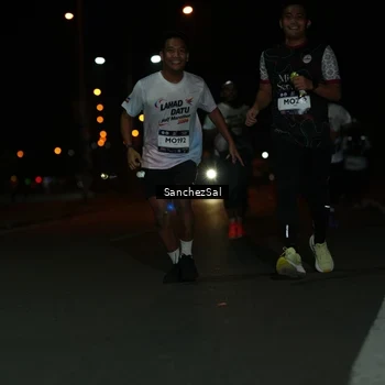 Runner Photo 7673280