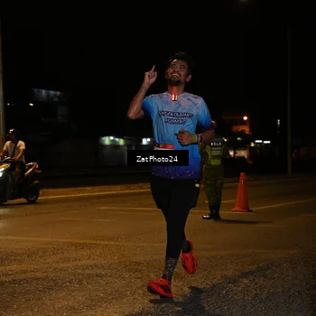 Runner Photo 7673282