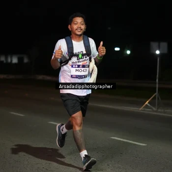 Runner Photo 7673295