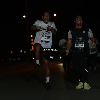 Runner Photo 7673306