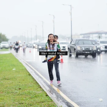 Runner Photo 7673307
