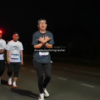 Runner Photo 7673311
