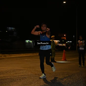 Runner Photo 7673318