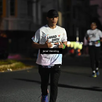 Runner Photo 7673324