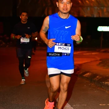 Runner Photo 7673346