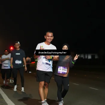 Runner Photo 7673349