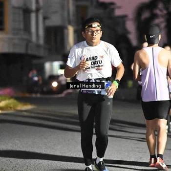 Runner Photo 7673350