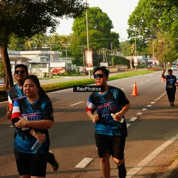 Runner Photo 7673354