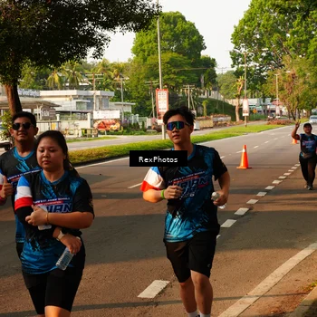 Runner Photo 7673365