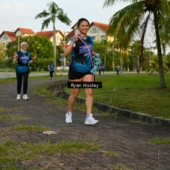 Runner Photo 7673366