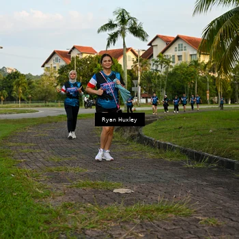 Runner Photo 7673370
