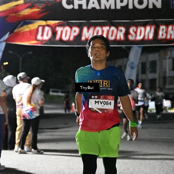 Runner Photo 7673376