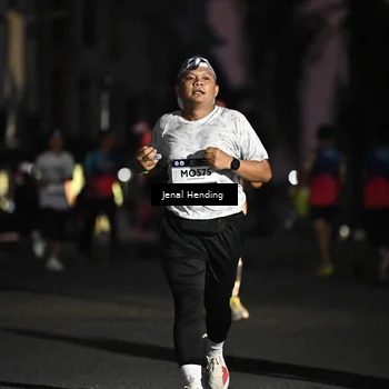 Runner Photo 7673381