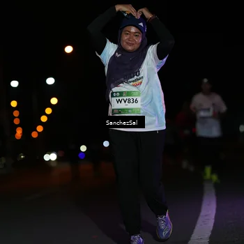 Runner Photo 7673396