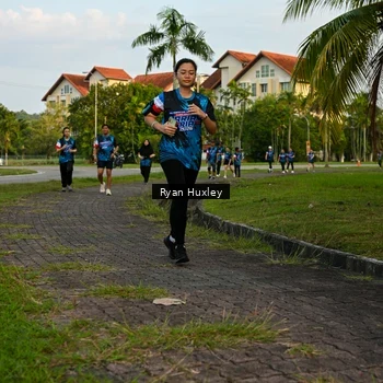 Runner Photo 7673408