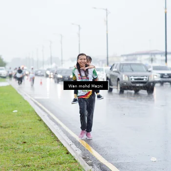 Runner Photo 7673409