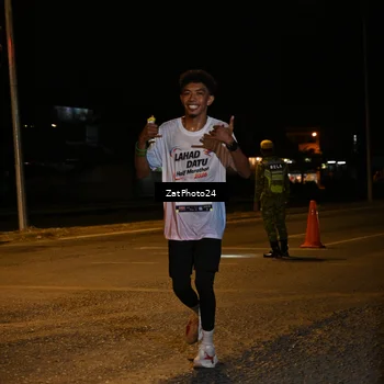 Runner Photo 7673411