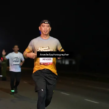 Runner Photo 7673413