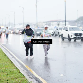 Runner Photo 7673416