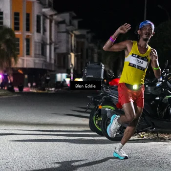Runner Photo 7673423