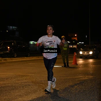 Runner Photo 7673445