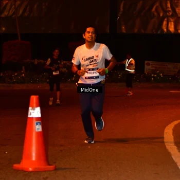 Runner Photo 7673455
