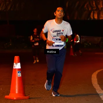 Runner Photo 7673466