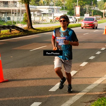 Runner Photo 7673480