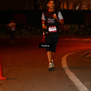 Runner Photo 7673481