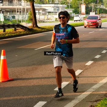 Runner Photo 7673493