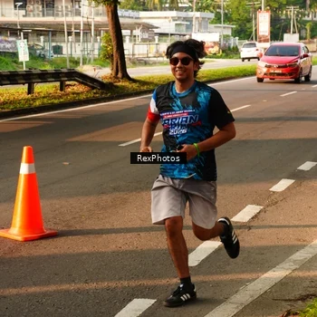 Runner Photo 7673497