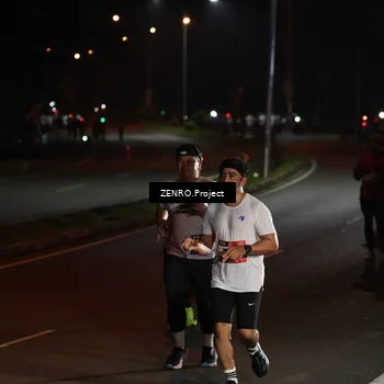 Runner Photo 7673519