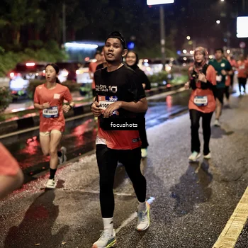 Runner Photo 7673536