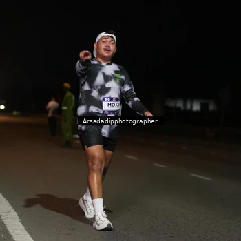 Runner Photo 7673552