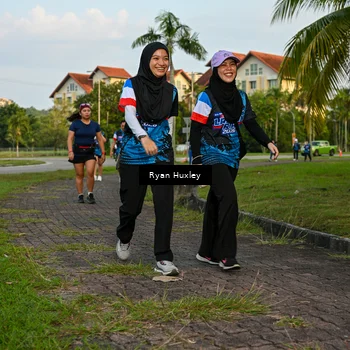 Runner Photo 7673553