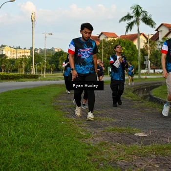 Runner Photo 7673565