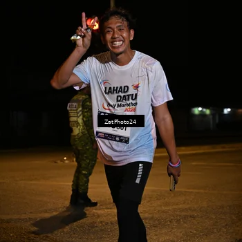 Runner Photo 7673566