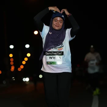 Runner Photo 7673572