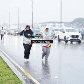 Runner Photo 7673582