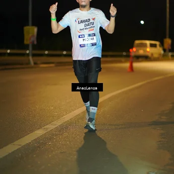 Runner Photo 7673595