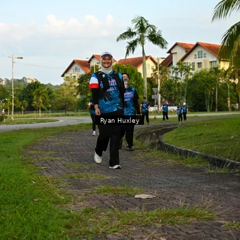 Runner Photo 7673602