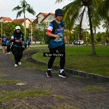 Runner Photo 7673603