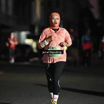 Runner Photo 7673604