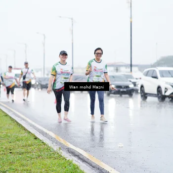 Runner Photo 7673606