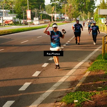 Runner Photo 7673613