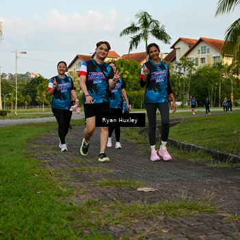 Runner Photo 7673621