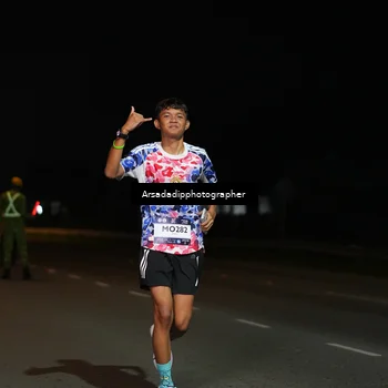 Runner Photo 7673626