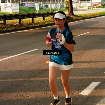 Runner Photo 7673633